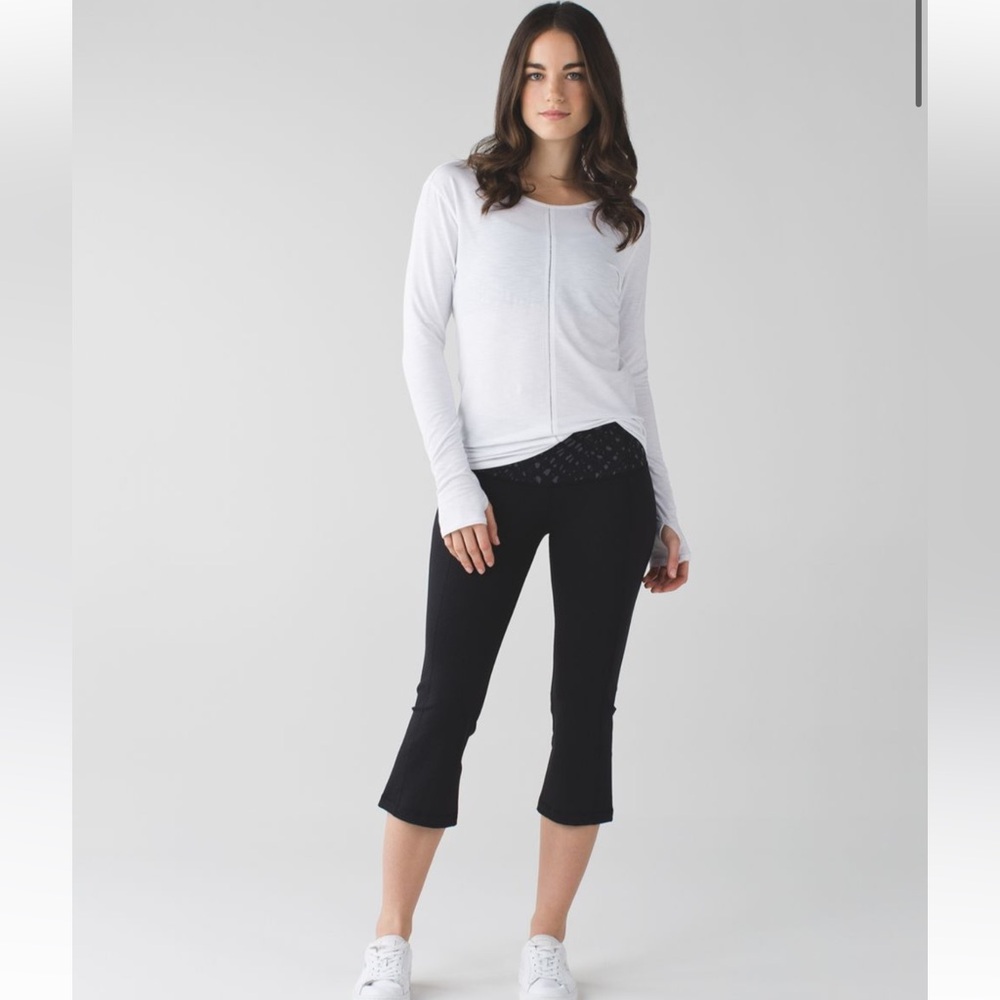 LULULEMON Leggings Gather and Crow Crop Black Dotted Luon size 8